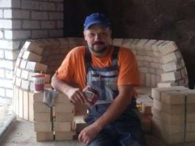 Пічний майстер Олег Хлистун